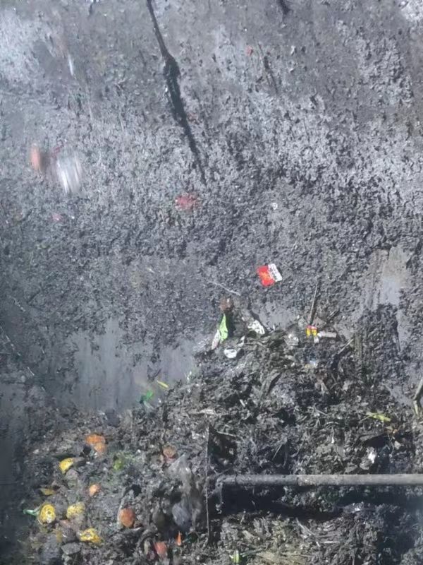弥渡污水池清理